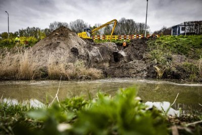 Werkzaamheden aan de Molendijk in Numansdorp