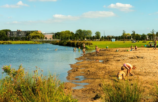 zwemwaterlocatie sandelingen in hendrik ido ambacht