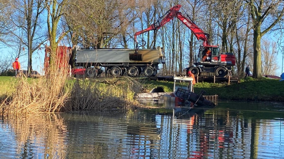Baggerwerkzaamheden Broekwetering halverwege