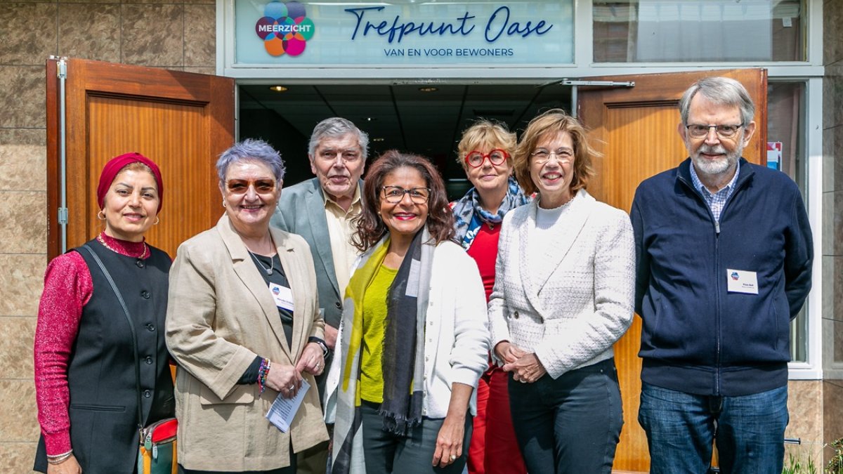 Bewoners openen samen nieuw Trefpunt Oase