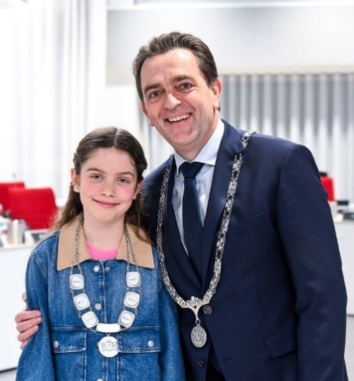 Children's Mayor Sarah and Mayor Bezuijen