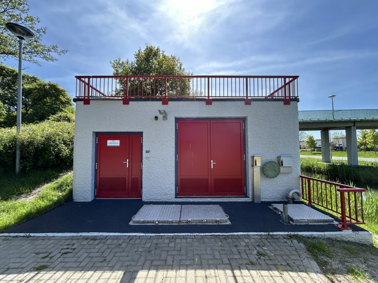Buitenzijde rioolgemaal Gondel