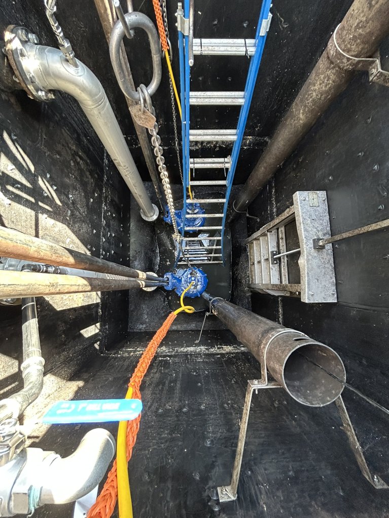 Afbeelding met natte kelder rioolgemaal Tollebeek