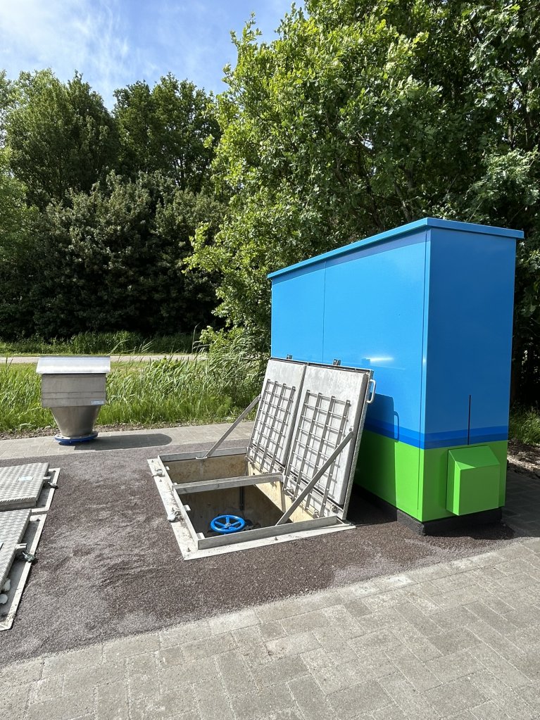 Afbeelding met nieuwe besturingskast