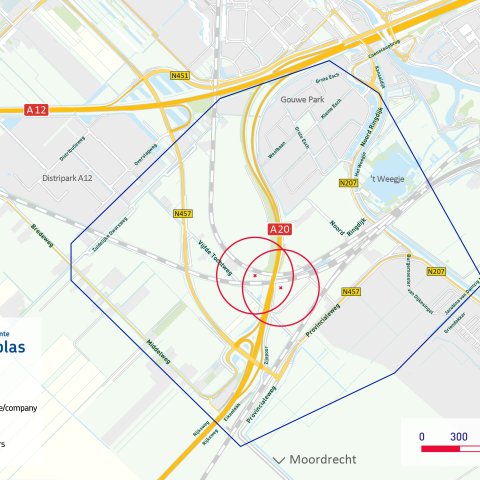 Map bomb diffusion Moordrecht, in the area highlighted with the blue lines all are required to stay indoors. Two red X’s are the actual location of the bombs. Two red circles are the radius where homes/companys need to be vacated