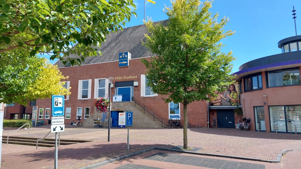 Voormalig gemeentehuis Genemuiden
