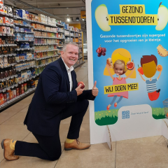Wethouder Jan van der Poel start campagne in supermarkt